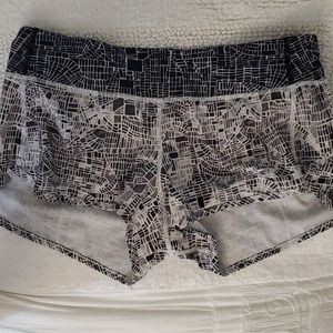Lululemon Seawheeze Speed Shorts 8 Map Grid 2016